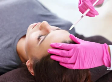 attractive-young-woman-gets-cosmetic-face-injectio-2023-11-27-05-01-37-utc (1)-min attractive-young-woman-gets-cosmetic-face-injectio-2023-11-27-05-01-37-utc (1)-min